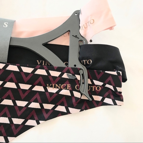 New Vince Camuto set of 3 no show thongs - Picture 3 of 3